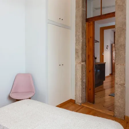 Alfama Terrace With Authentic Xviii Tiles And Historic Notes 3 Bedrooms & 2 Bathrooms Ac Апартаменты Лиссабон