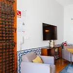 Lejlighed Alfama Terrace With Authentic Xviii Tiles And Historic Notes 3 Bedrooms & 2 Bathrooms Ac Lisboa