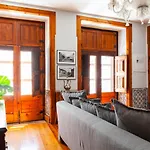 Alfama Terrace With Authentic Xviii Tiles And Historic Notes 3 Bedrooms & 2 Bathrooms Ac * Lisboa